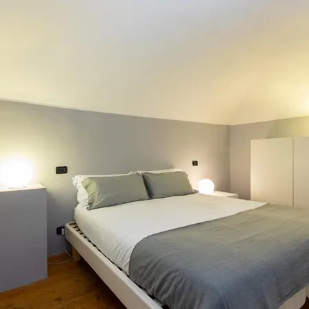 아파트 Quadrilatero District! Piazza Consolata Modern Loft 토리노
